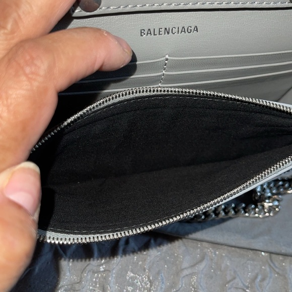 Preloved Balenciaga hourglass sequence silver gorgeous condition 7 1/2”W 4 1/2 H - Picture 11 of 13